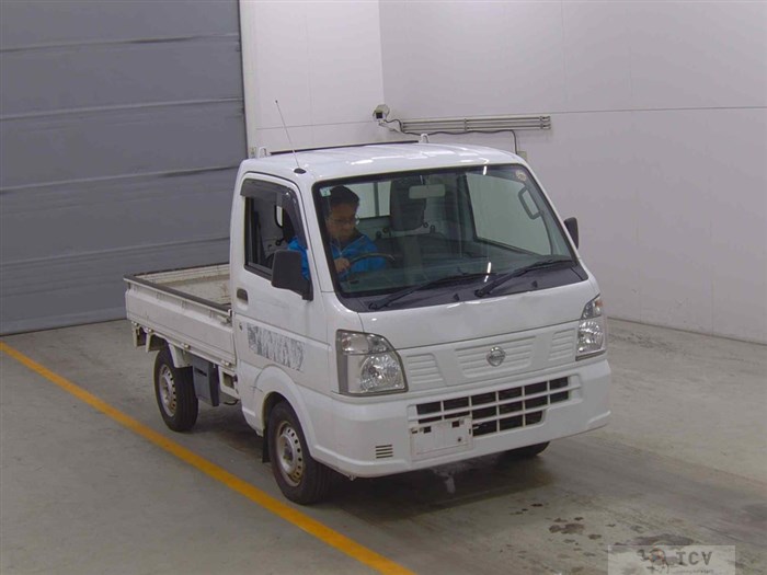 2016 Nissan Clipper Truck