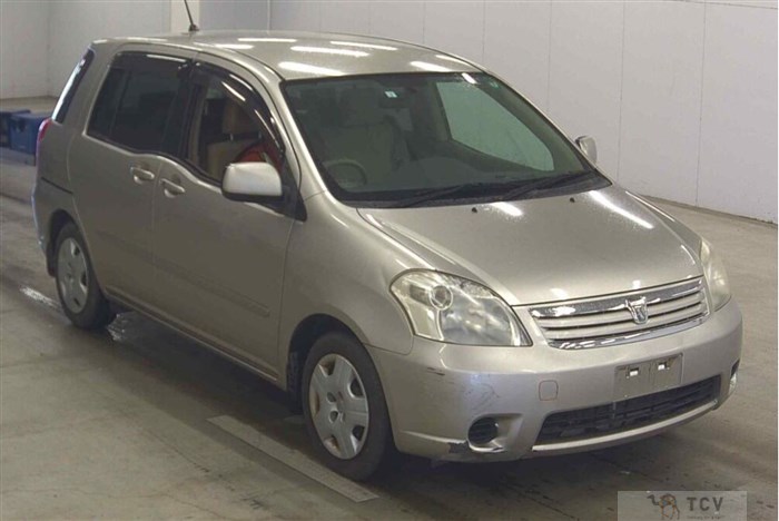 2005 Toyota Raum