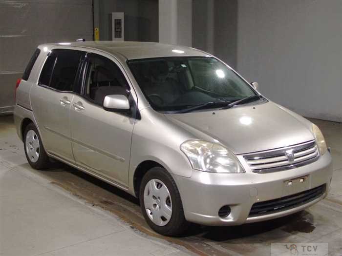 2005 Toyota Raum