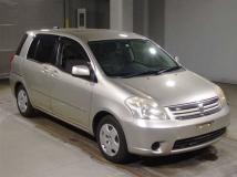 2005 Toyota Raum