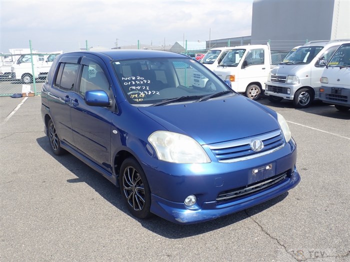 2009 Toyota Raum