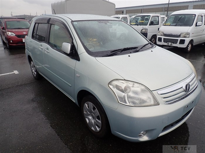 2009 Toyota Raum