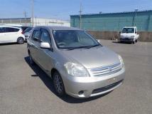 2004 Toyota Raum