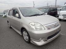 2005 Toyota Raum