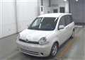2005 Toyota Sienta