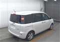 2005 Toyota Sienta