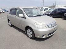 2005 Toyota Raum