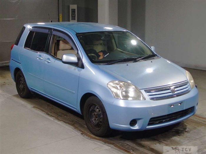2003 Toyota Raum