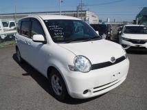2005 Toyota Sienta