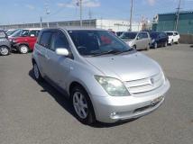 2003 Toyota IST