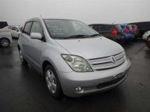 2005 Toyota IST
