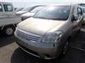 2004 Toyota Raum