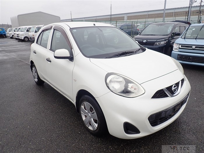 2016 Nissan March