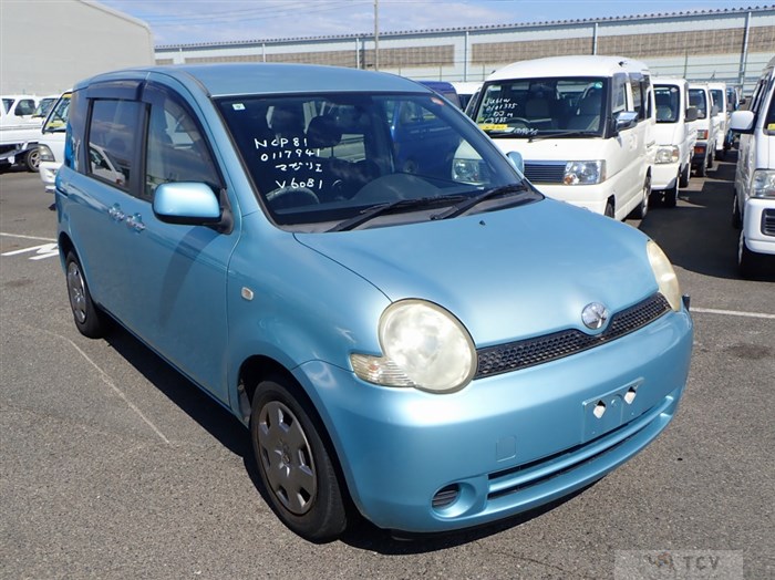 2005 Toyota Sienta