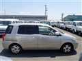 2005 Toyota Raum