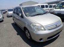 2005 Toyota Raum