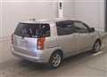 2005 Toyota Raum