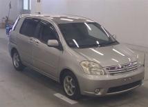 2005 Toyota Raum