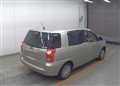 2005 Toyota Raum