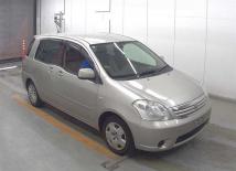 2005 Toyota Raum
