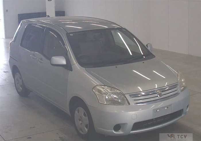 2005 Toyota Raum