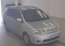 2005 Toyota Raum