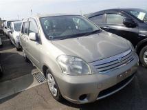 2004 Toyota Raum