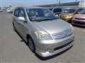 2005 Toyota Raum