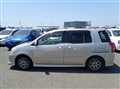 2005 Toyota Raum