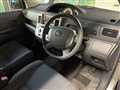 2005 Toyota Raum