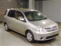 2003 Toyota Raum