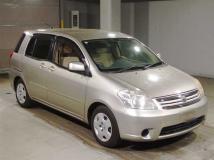 2003 Toyota Raum