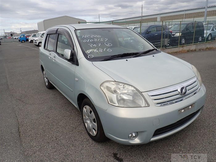 2007 Toyota Raum