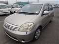 2003 Toyota Raum