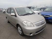 2003 Toyota Raum