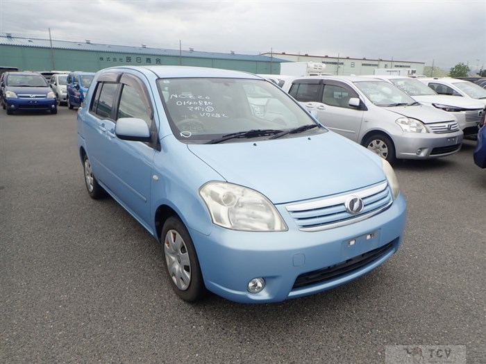 2010 Toyota Raum