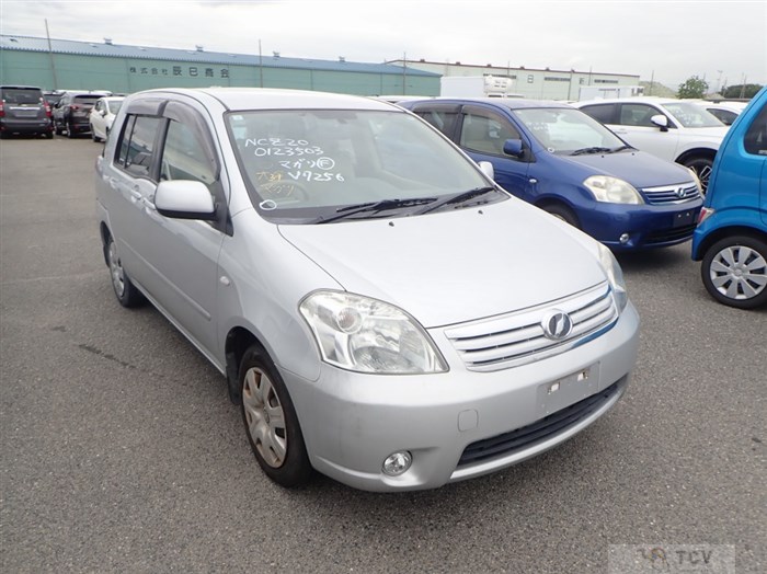 2009 Toyota Raum