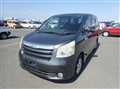 2010 Toyota Noah