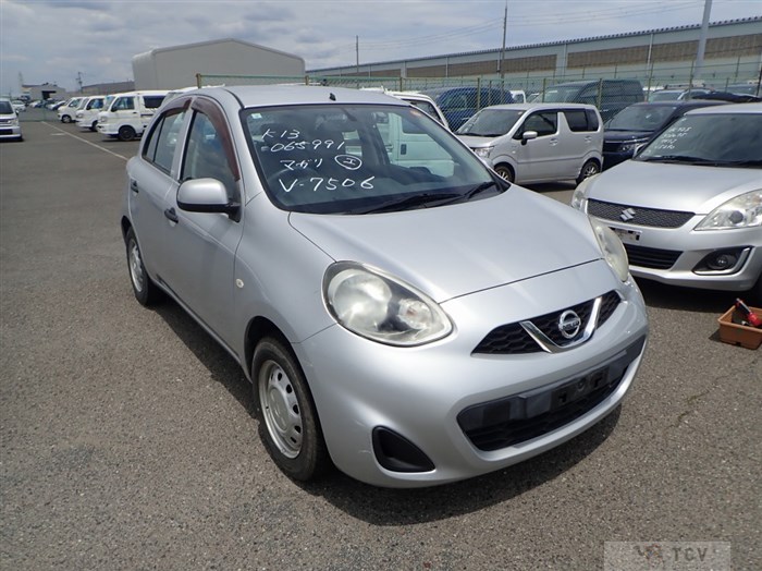 2017 Nissan March
