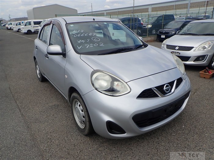 2017 Nissan March