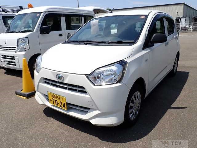 2019 Daihatsu Mira Es