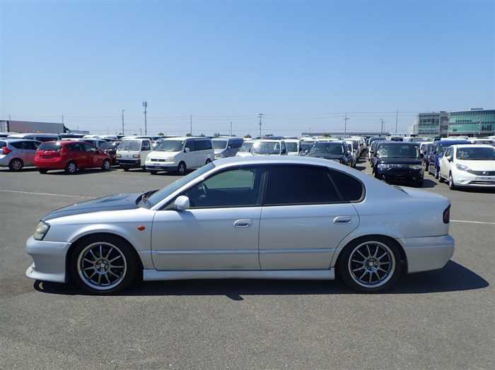 Subaru Legacy B4 2001 photo 4