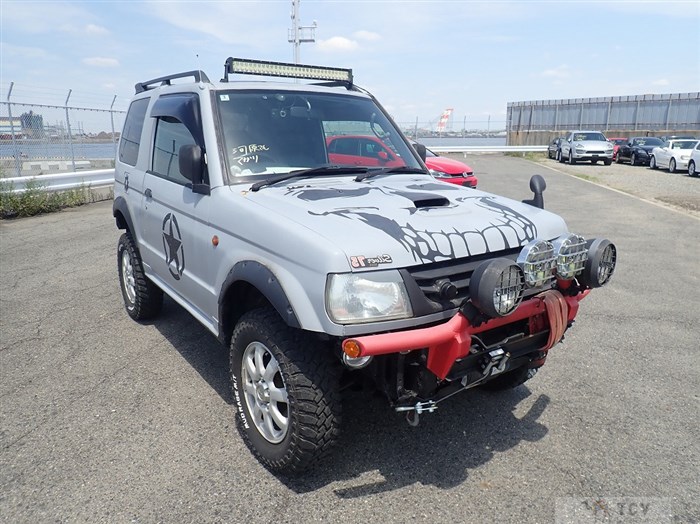2000 Mitsubishi Pajero Mini