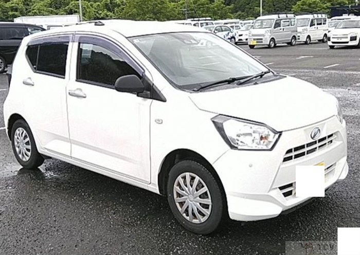 2019 Daihatsu Mira Es