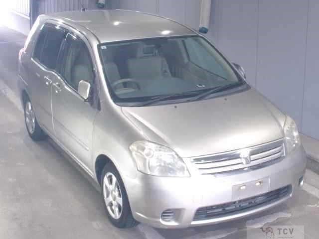 2005 Toyota Raum