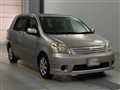 2003 Toyota Raum