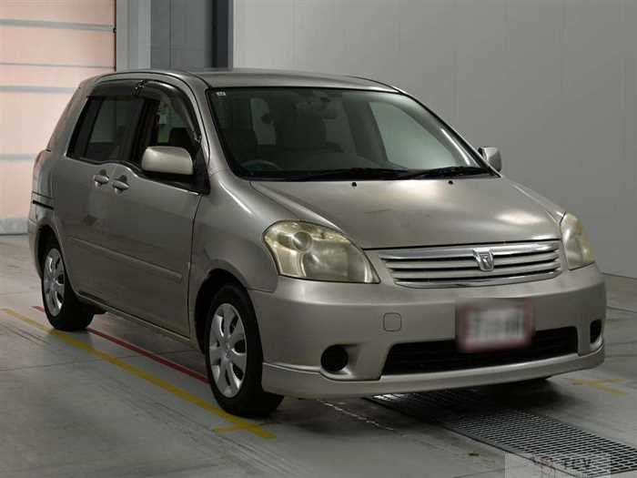 2003 Toyota Raum