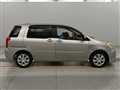 2003 Toyota Raum