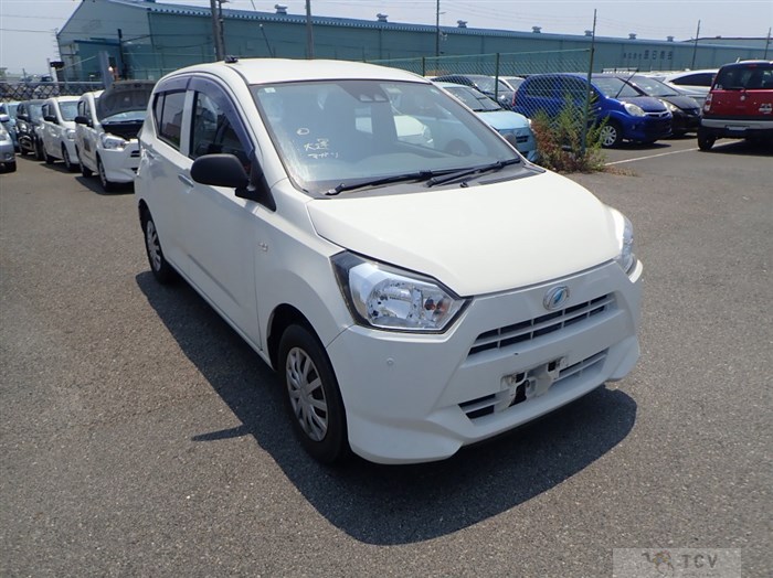 2019 Daihatsu Mira Es