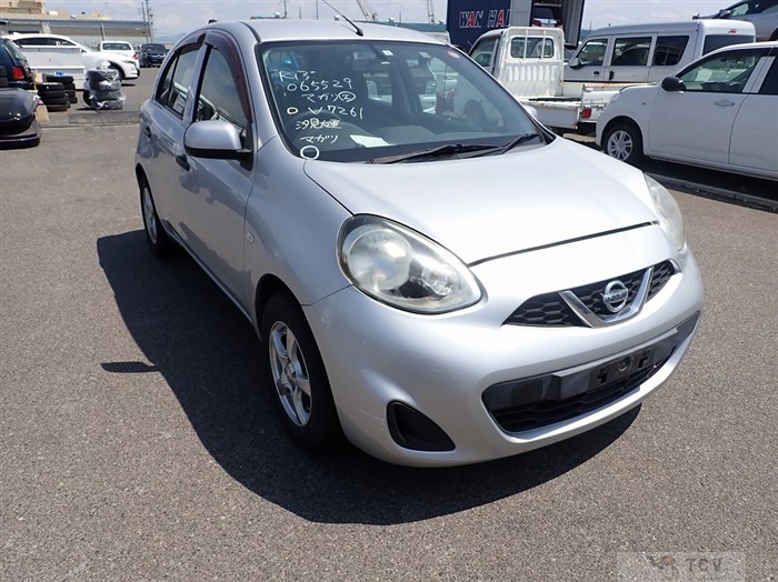 2017 Nissan March